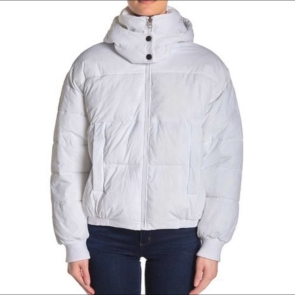 NWT Lucky Brand Missy Short Puffer Jacket white size XL extra large - Picture 3 of 3